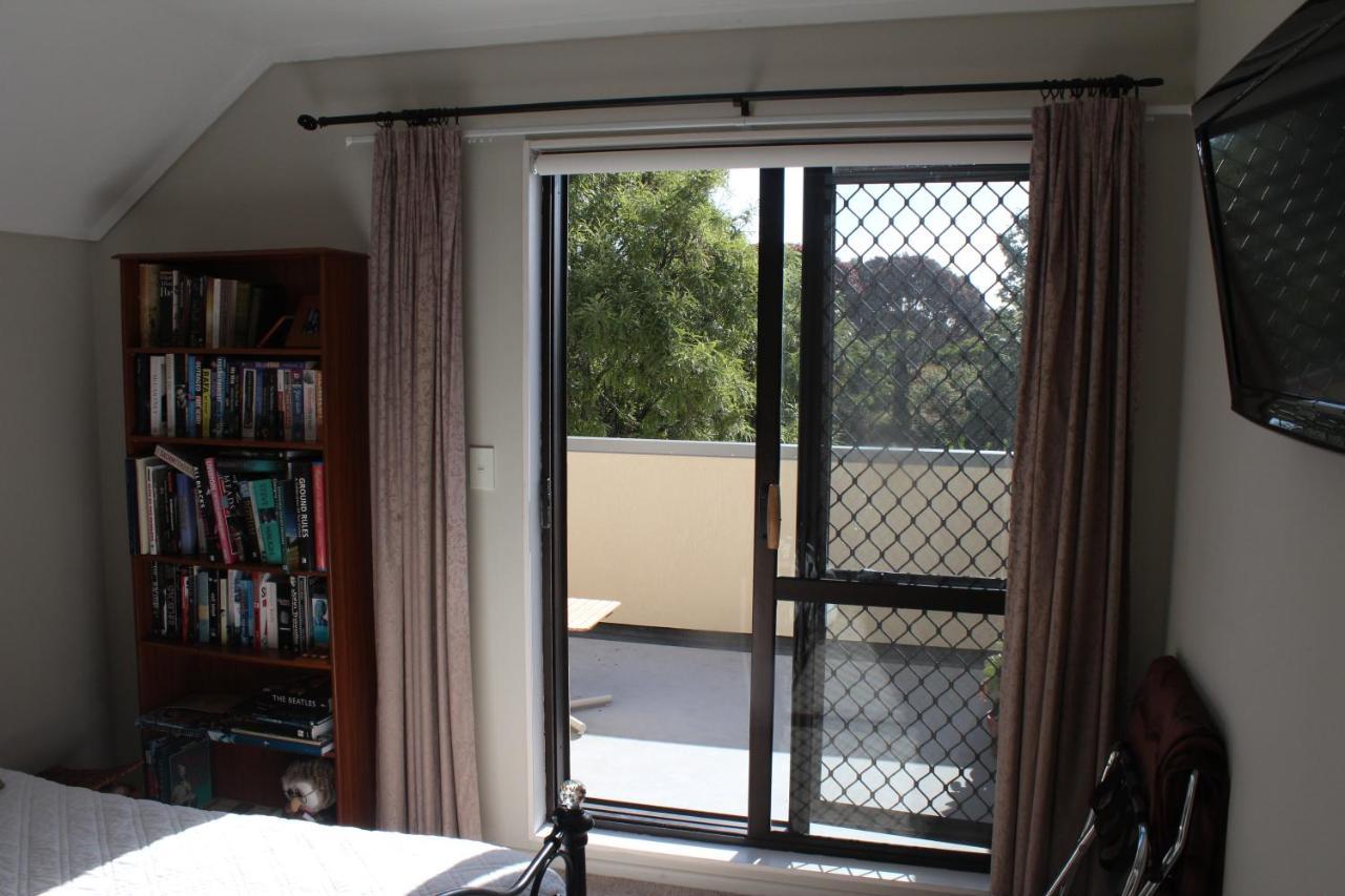 Quiet And Cosy Appartement Waikanae Buitenkant foto