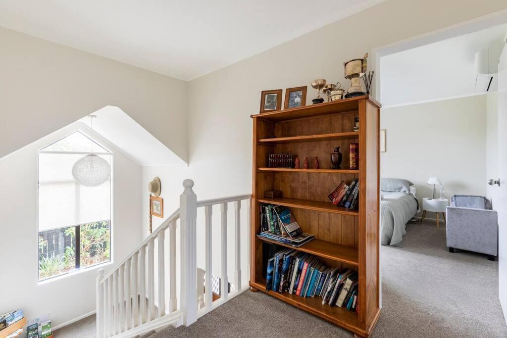 Quiet And Cosy Appartement Waikanae Buitenkant foto